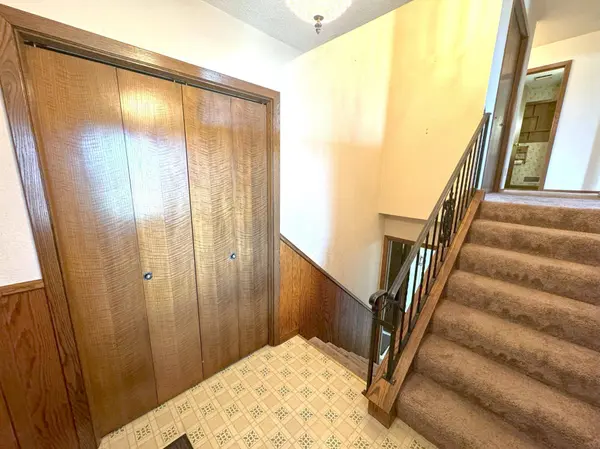 223 S Buffalo ST, Belle Plaine, MN 56011