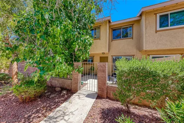 6448 Big Pine Way, Las Vegas, NV 89108