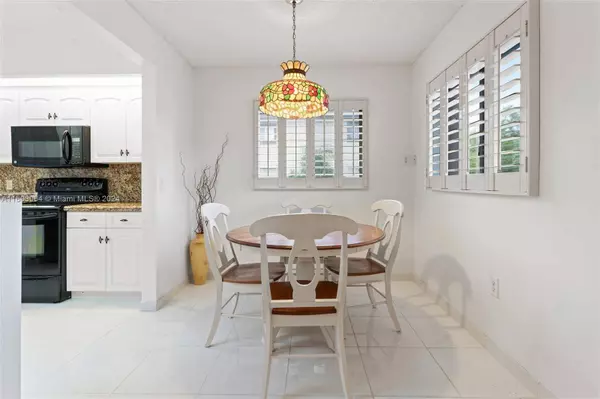 901 SW 141st Ave #312M, Pembroke Pines, FL 33027