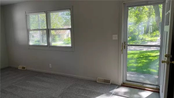 4040 51st Street, Des Moines, IA 50310