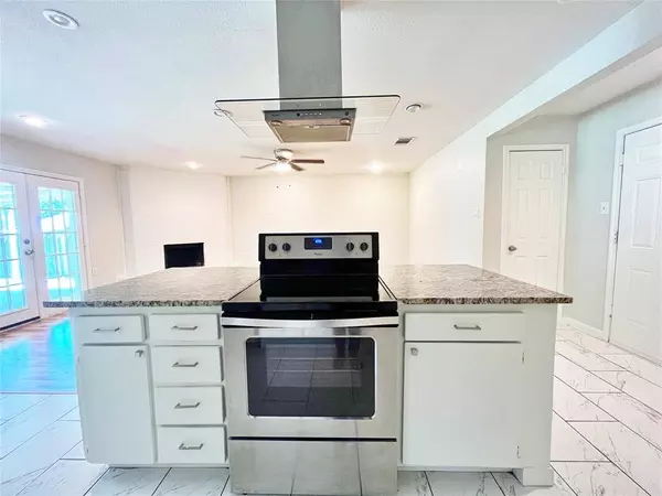 704 Reveille Road, Fort Worth, TX 76108