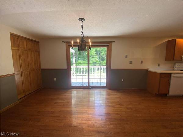 69639 Oxford DR, St. Clairsville, OH 43950