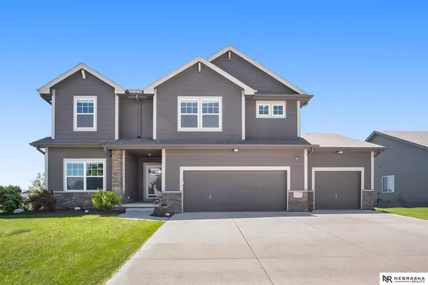 10507 S 110th Street, Papillion, NE 68046