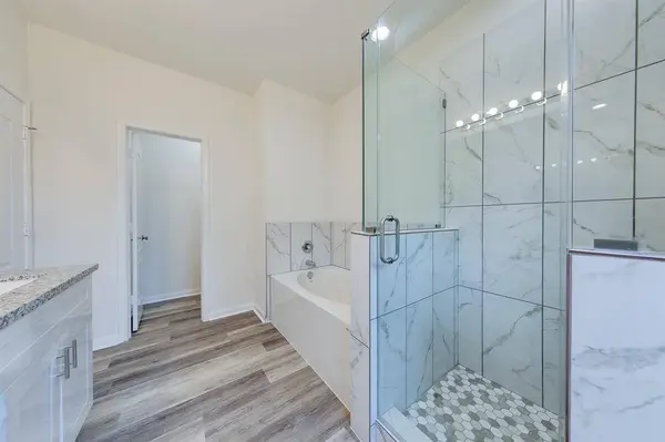 8703 Sunderland RD, Houston, TX 77028