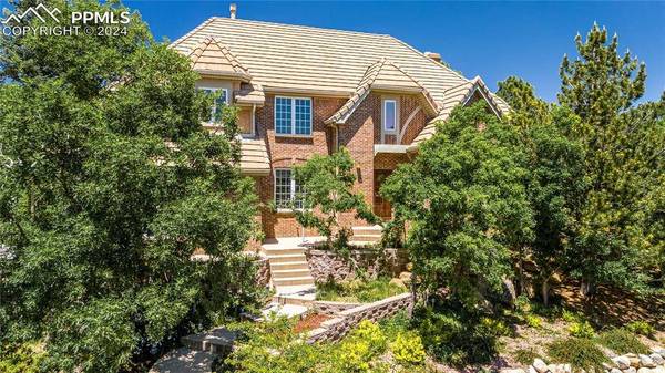 30 Ellsworth ST, Colorado Springs, CO 80906