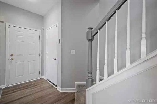 195 Janet CT, Fox Lake, IL 60020