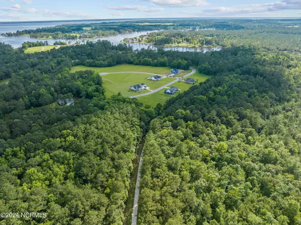 45 Cedar Bluff Lane, Oriental, NC 28571