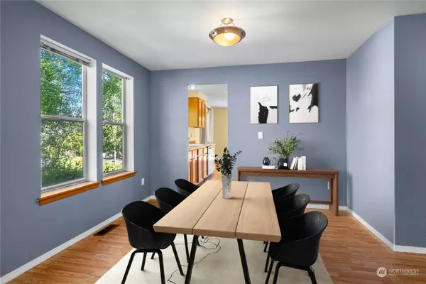 22931 SE 283rd ST, Maple Valley, WA 98038