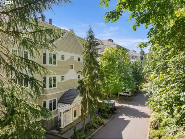 137 FURNACE ST, Lake Oswego, OR 97034