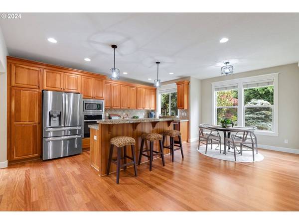 2013 FIELDS DR, West Linn, OR 97068