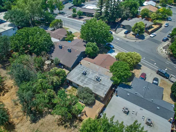 3431 Viking DR, Sacramento, CA 95827