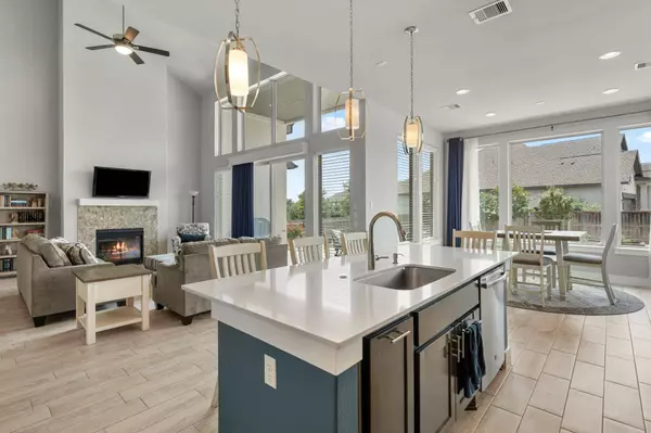 114 Mendocino LN, Austin, TX 78737