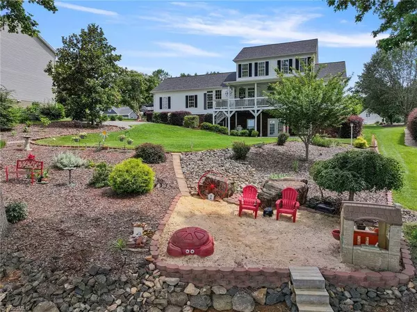 303 Potters Landing, Denton, NC 27239