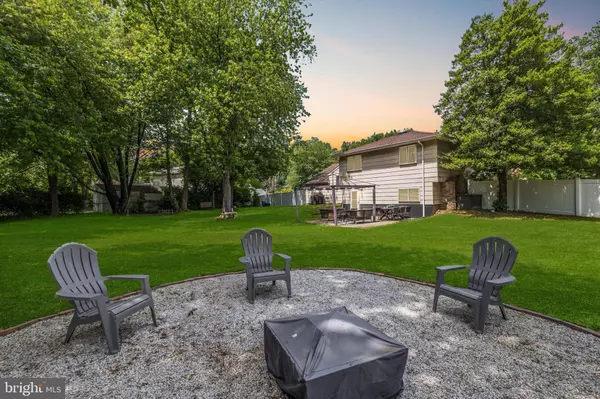 9 EVERGREEN TRL, Medford, NJ 08055