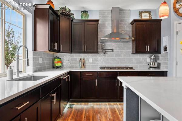 6610 Golden Briar LN, Colorado Springs, CO 80927