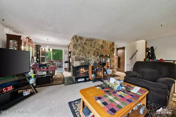 9500 Selkirk DR, Anchorage, AK 99502