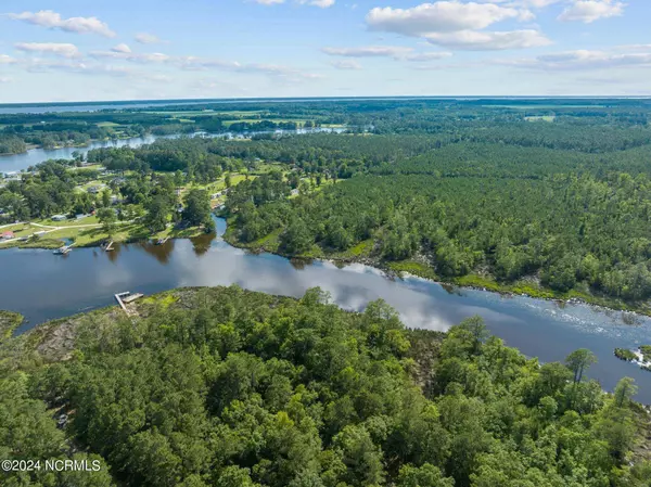 45 Cedar Bluff Lane, Oriental, NC 28571