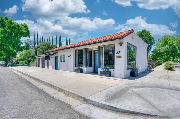 2945 N Thorne Avenue, Fresno, CA 93704