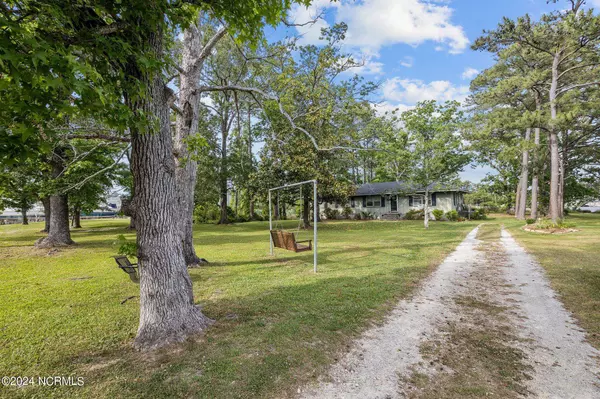 1210 Neuse Drive, Oriental, NC 28571