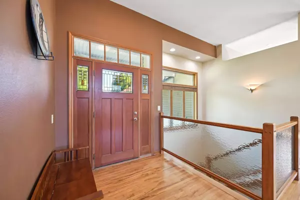 602 Pleasant Valley Parkway, Waunakee, WI 53597