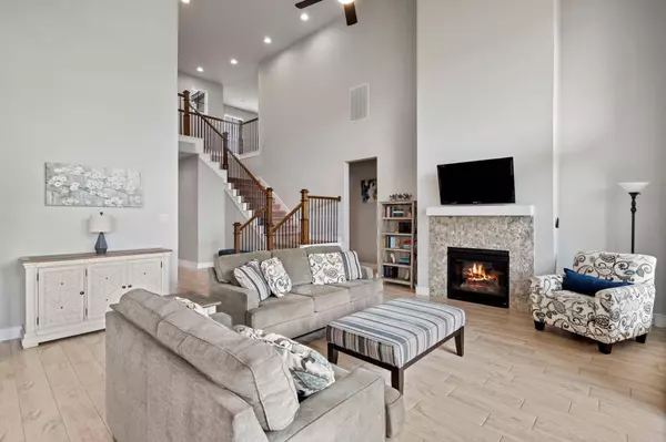 114 Mendocino LN, Austin, TX 78737