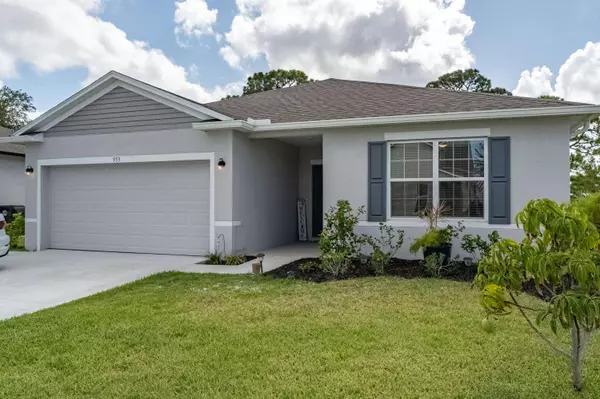 953 Edensor LN, Rockledge, FL 32955