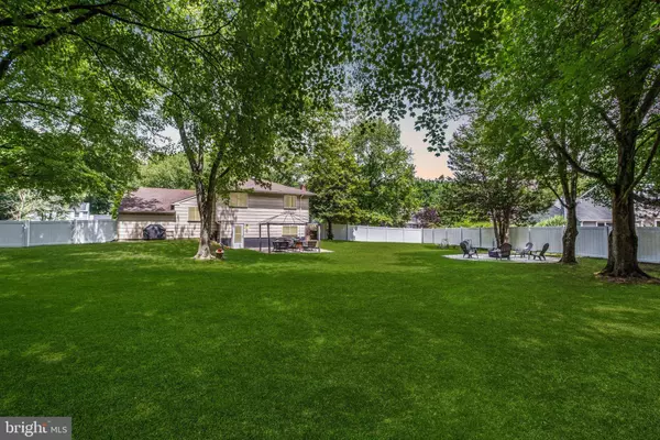 9 EVERGREEN TRL, Medford, NJ 08055