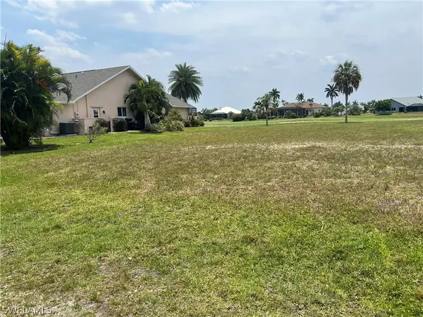 11338 Royal Tee CIR, Cape Coral, FL 33991