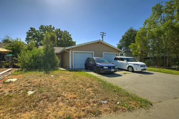 3439 Viking DR, Sacramento, CA 95827