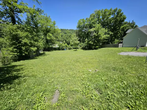 2535 Leaning Tree Ln, Chattanooga, TN 37415