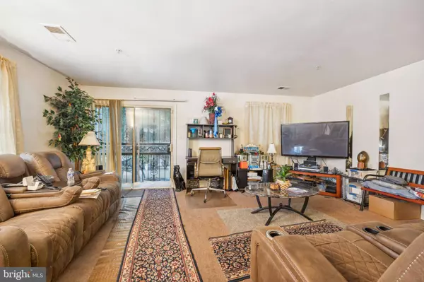 4126 CANDY APPLE LN #1, Suitland, MD 20746