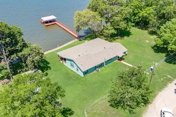 230 Sailfish Drive, Mabank, TX 75156