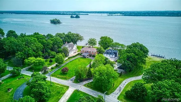 28059 ELBA Drive, Grosse Ile, MI 48138