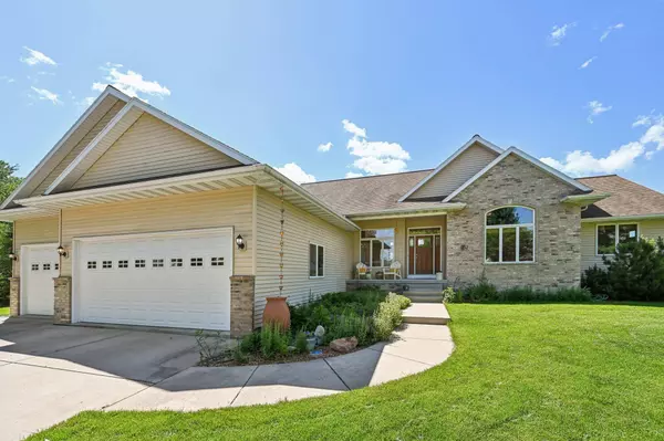 602 Pleasant Valley Parkway, Waunakee, WI 53597