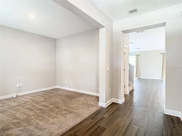 3327 GLEN MEADOW CT, Tampa, FL 33614