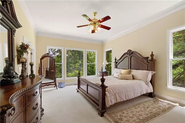 6545 Bryant DR, Gainesville, GA 30506