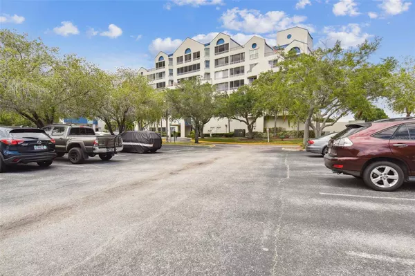 2333 FEATHER SOUND DR #C708, Clearwater, FL 33762