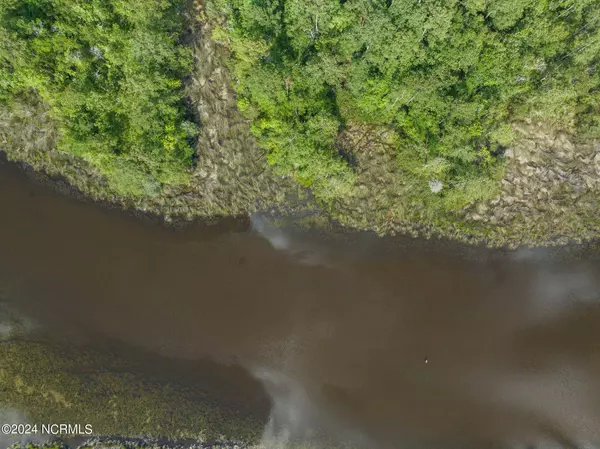 45 Cedar Bluff Lane, Oriental, NC 28571