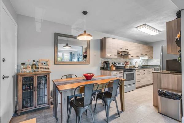 207 Samoset St #B2, Plymouth, MA 02360