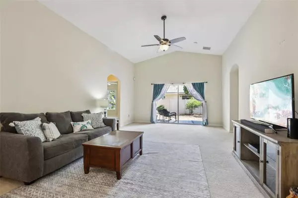 7504 TURTLE VIEW DR, Ruskin, FL 33573