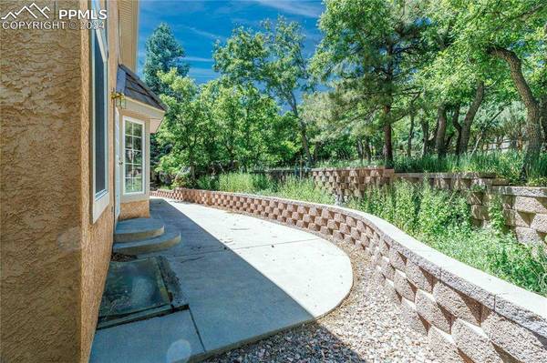 30 Ellsworth ST, Colorado Springs, CO 80906