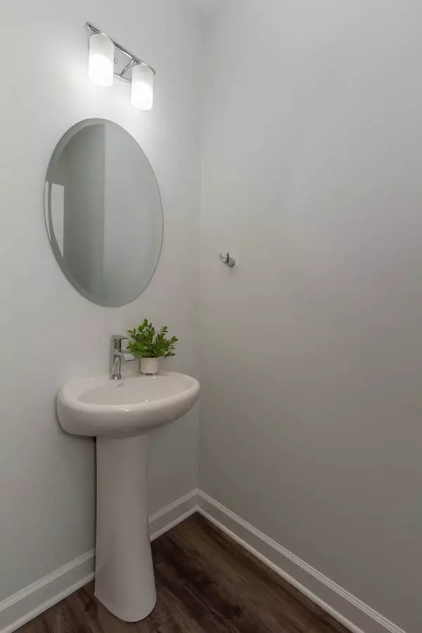 1251 Gateway CT, Northbrook, IL 60062