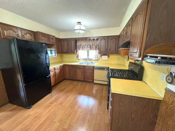 223 S Buffalo ST, Belle Plaine, MN 56011