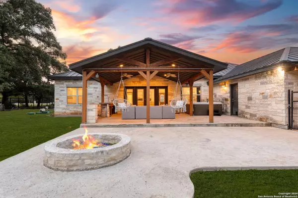 1022 PEGASUS DR, Spring Branch, TX 78070-5453