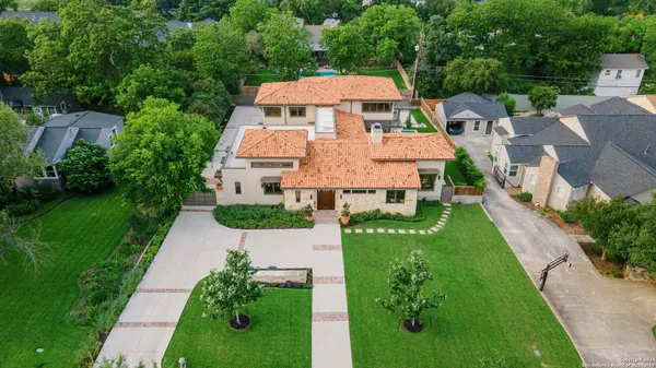 113 TUTTLE RD, Terrell Hills, TX 78209-6142