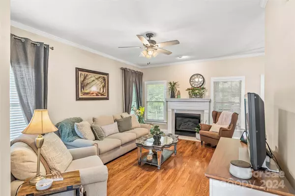 8031 Stevens Mill RD, Matthews, NC 28104