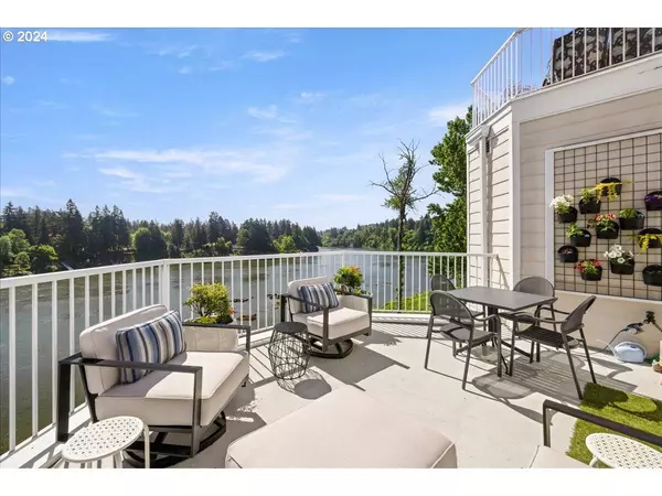 137 FURNACE ST, Lake Oswego, OR 97034