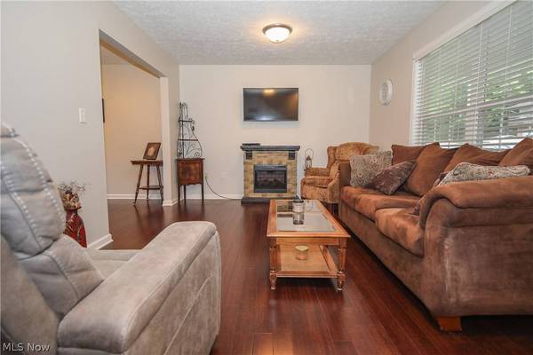 494 Wiley AVE, Barnesville, OH 43713