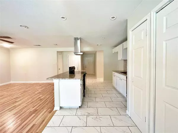 704 Reveille Road, Fort Worth, TX 76108