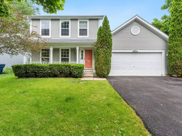 2051 Crossing LN, Naperville, IL 60540